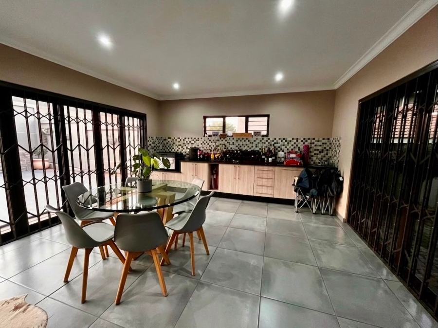 4 Bedroom Property for Sale in Boschdal North West
